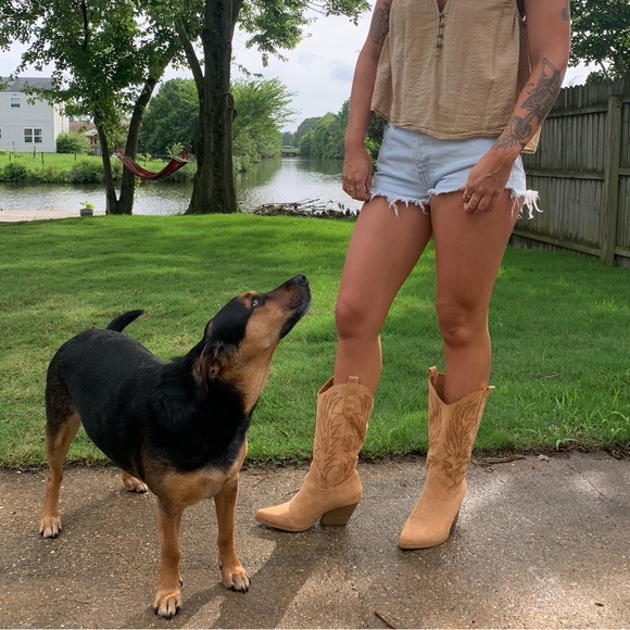 Cowgirl Boots - Picture 3 of 4